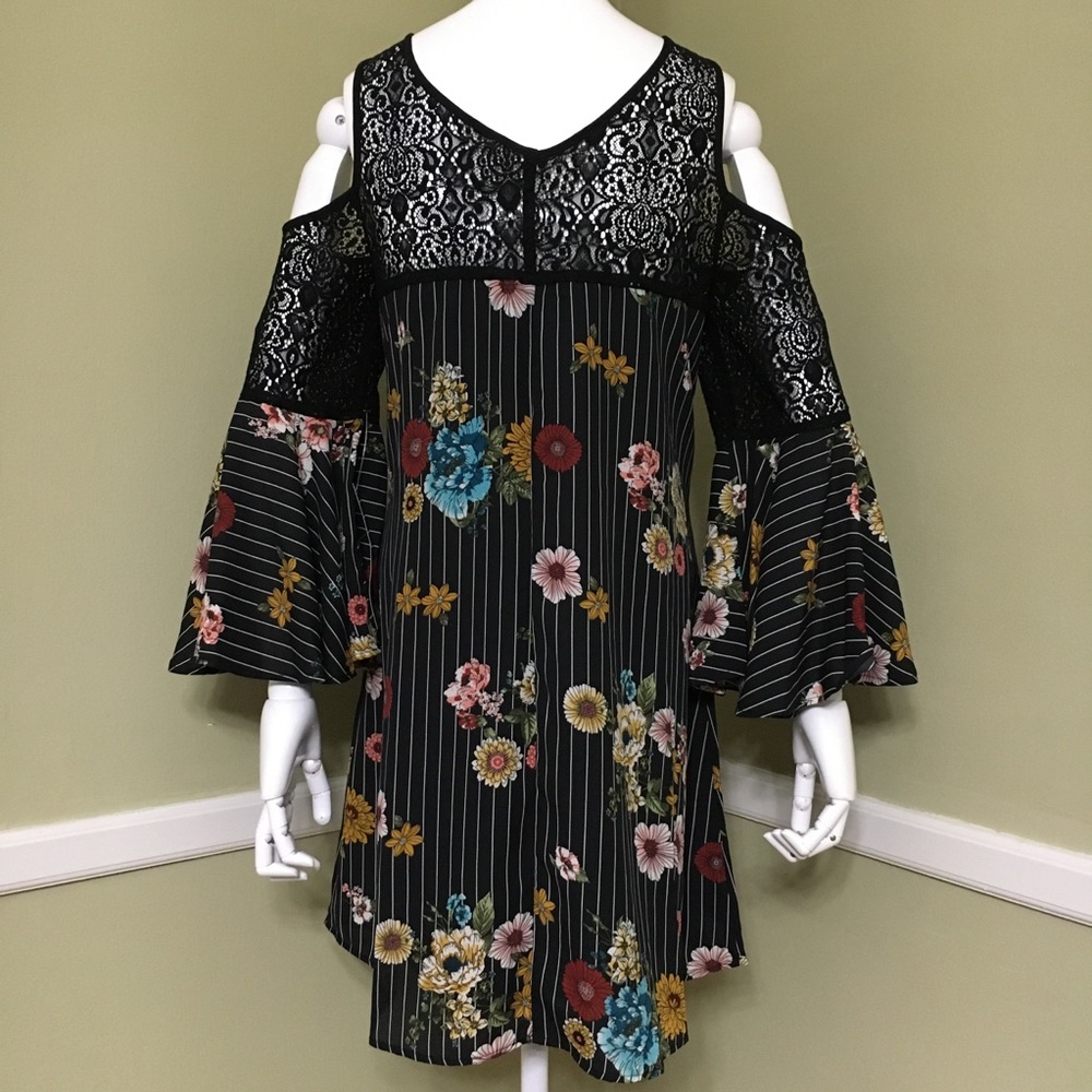 Trixxi Cold Shoulder Lace Stripes Floral Shift - Picture 3 of 8